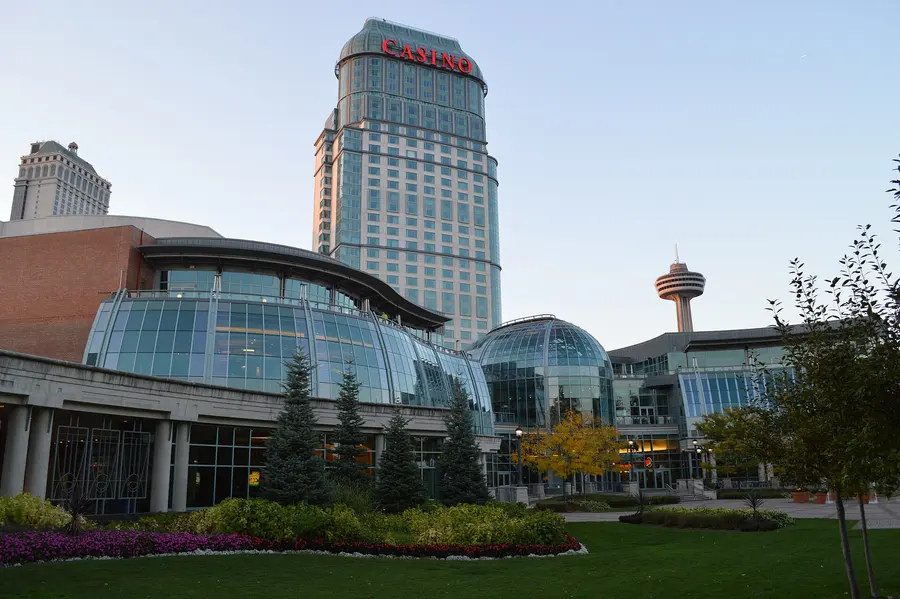 Fallsview Casino Resort, glass-domed front and gardens by day
